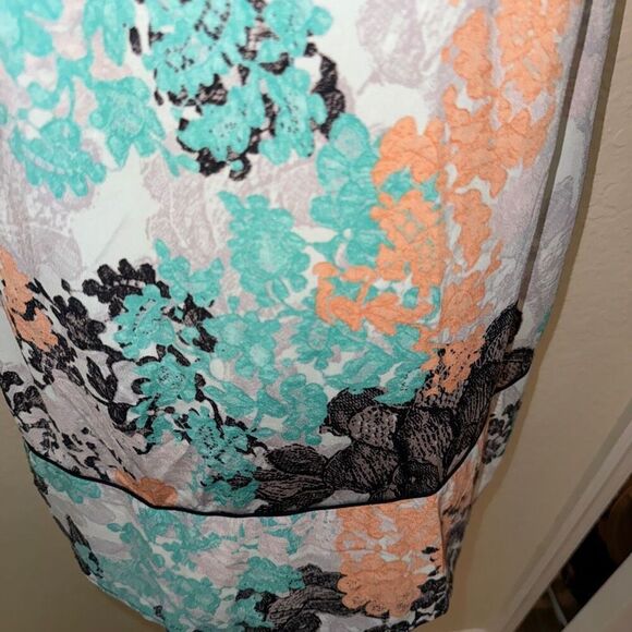 NEW! BCBGMAXAZRIA Floral Wrap Dres- NWOT- NEVER WORN - Picture 10 of 12